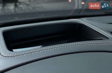 Седан Audi A8 2013 в 