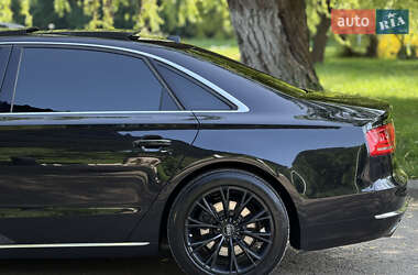 Седан Audi A8 2013 в 