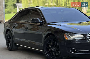 Седан Audi A8 2013 в 