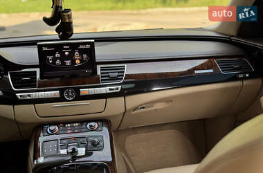 Седан Audi A8 2013 в 