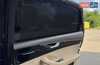 Седан Audi A8 2013 в 