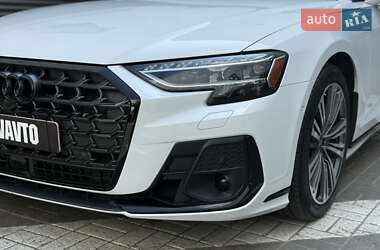 Седан Audi A8 2022 в 