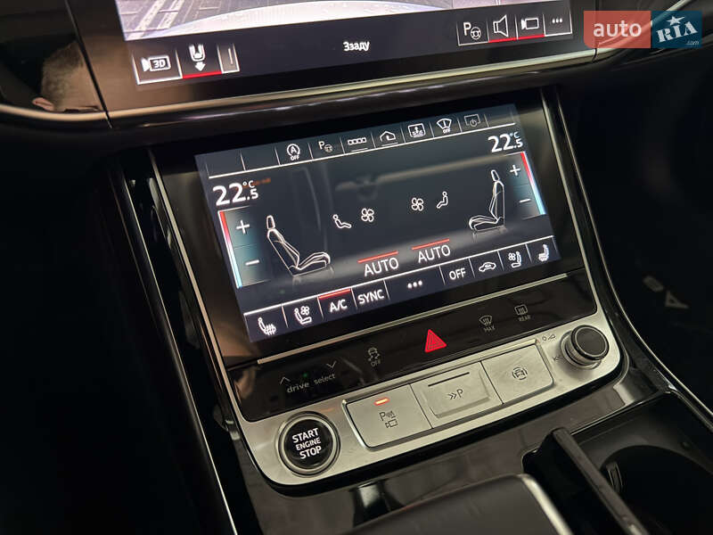 Седан Audi A8 2022 в Києві
