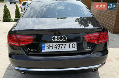 Седан Audi A8 2013 в 