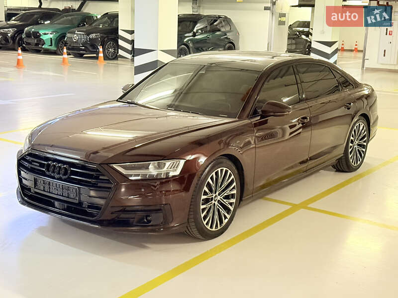 Седан Audi A8 2018 в Києві