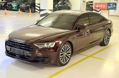 Седан Audi A8 2018 в 