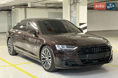 Седан Audi A8 2018 в 