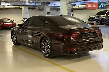 Седан Audi A8 2018 в 