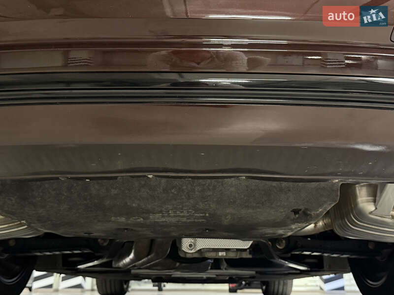 Седан Audi A8 2018 в Києві