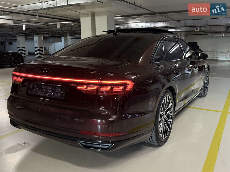 Седан Audi A8 2018 в Києві