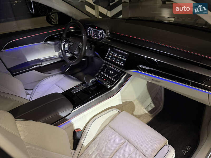 Седан Audi A8 2018 в Києві