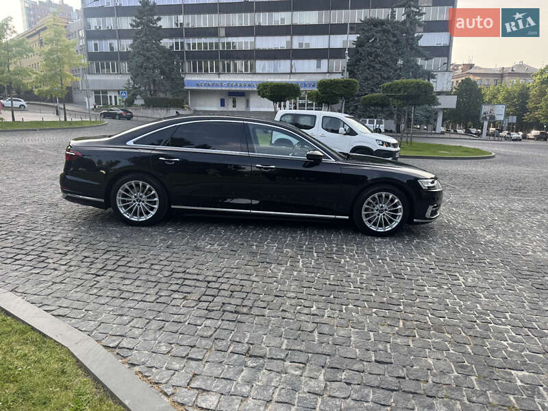 Седан Audi A8 2020 в Днепре