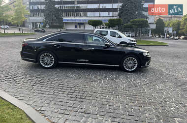 Седан Audi A8 2020 в 