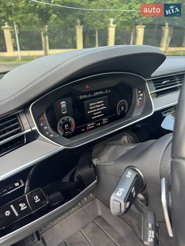 Седан Audi A8 2020 в Днепре