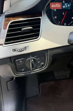 Седан Audi A8 2013 в 