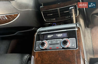 Седан Audi A8 2013 в 