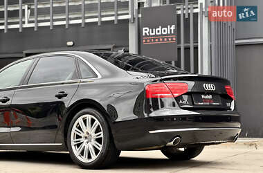 Седан Audi A8 2013 в 