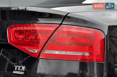 Седан Audi A8 2013 в 