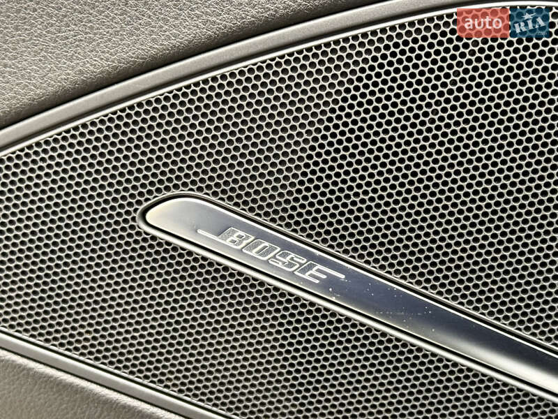 Седан Audi A8 2013 в Киеве