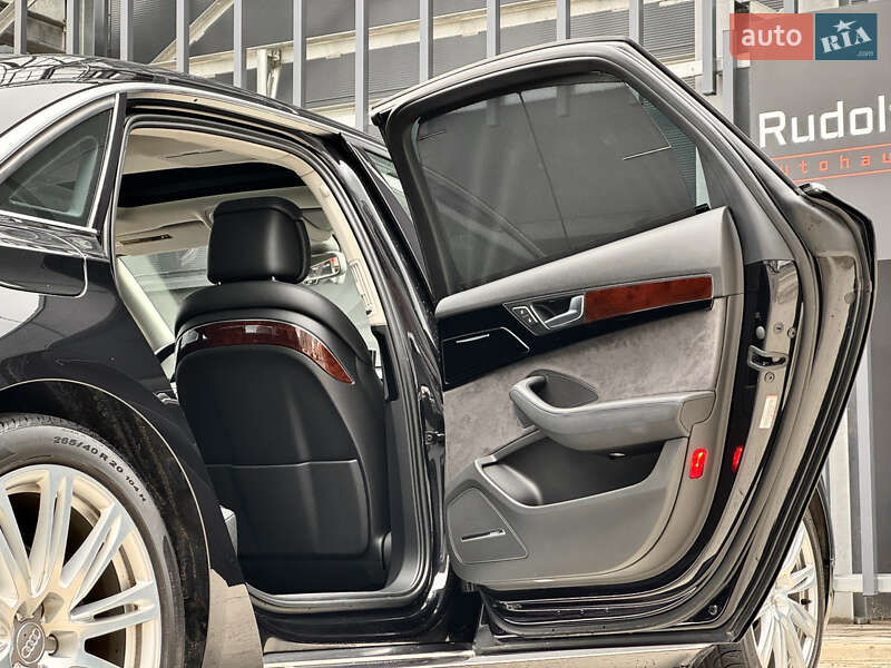 Седан Audi A8 2013 в Киеве
