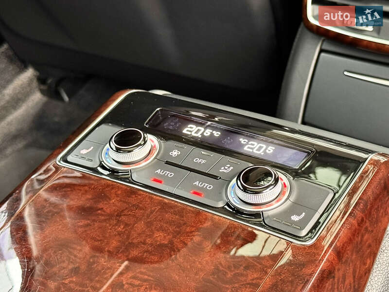 Седан Audi A8 2013 в Киеве