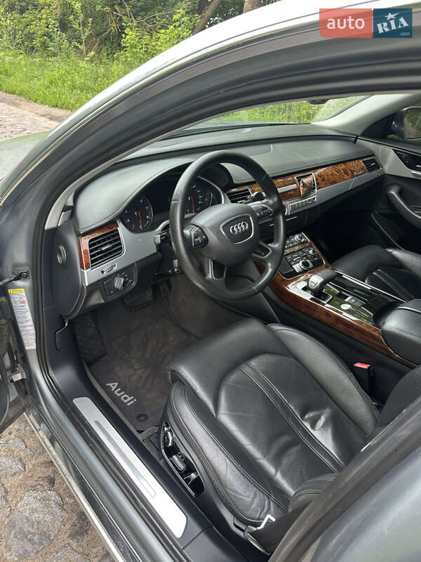 Седан Audi A8 2012 в Василькове