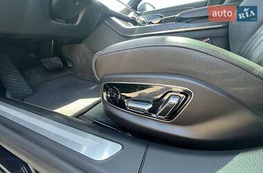 Седан Audi A8 2019 в 