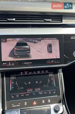 Седан Audi A8 2019 в 