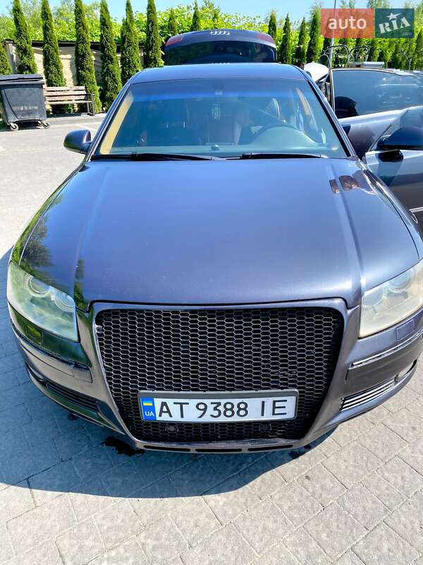 Седан Audi A8 2003 в Надвірній