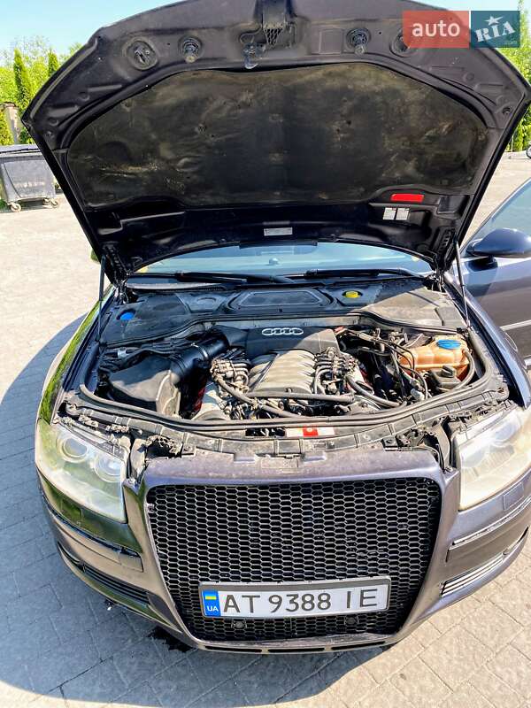 Седан Audi A8 2003 в Надвірній