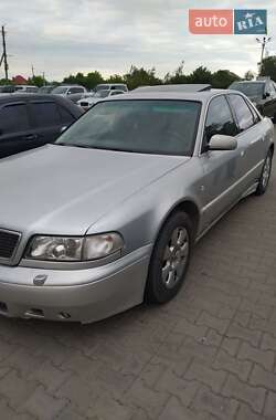 Седан Audi A8 1997 в Черновцах