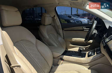 Седан Audi A8 2011 в 