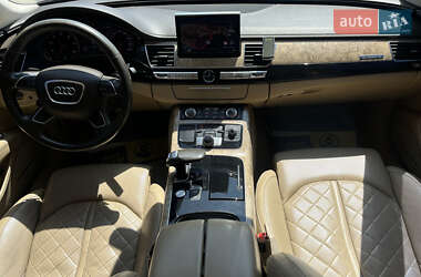 Седан Audi A8 2011 в 