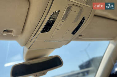 Седан Audi A8 2011 в 