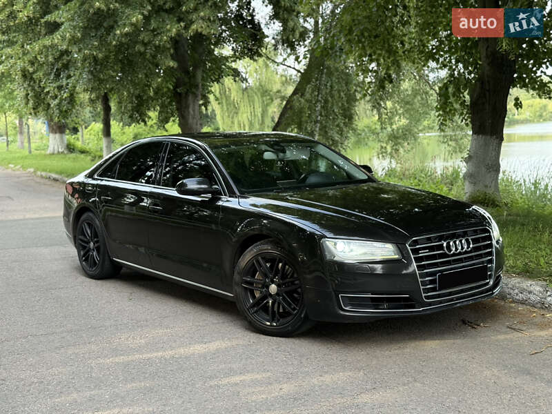 Седан Audi A8 2014 в 