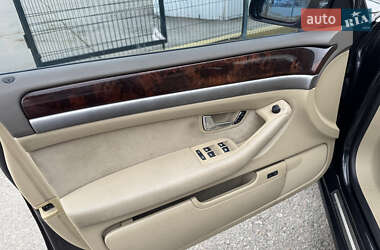 Седан Audi A8 2006 в 