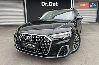 Седан Audi A8 2022 в 