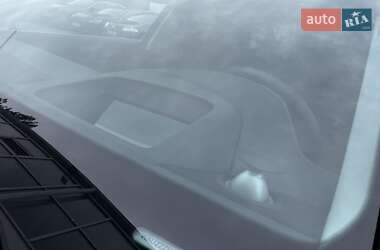 Седан Audi A8 2022 в 