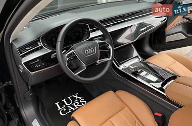 Седан Audi A8 2022 в 