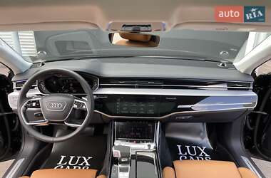 Седан Audi A8 2022 в 