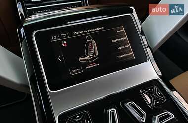 Седан Audi A8 2022 в 