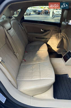 Седан Audi A8 2006 в 