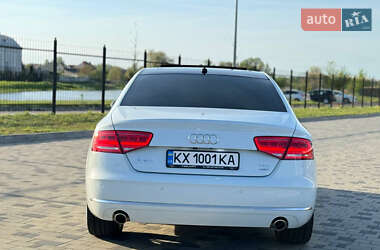 Седан Audi A8 2013 в 