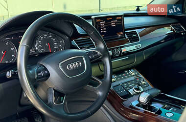 Седан Audi A8 2013 в 
