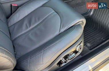 Седан Audi A8 2013 в 