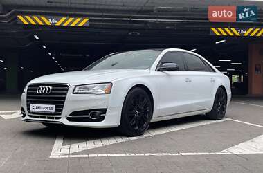 Седан Audi A8 2015 в 