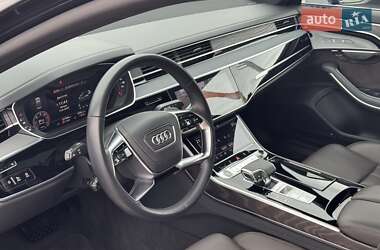 Седан Audi A8 2021 в 