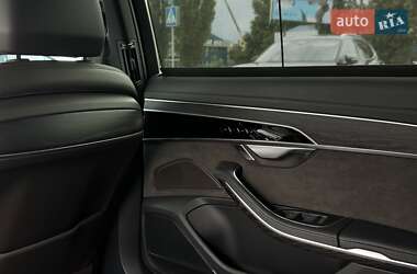 Седан Audi A8 2021 в 
