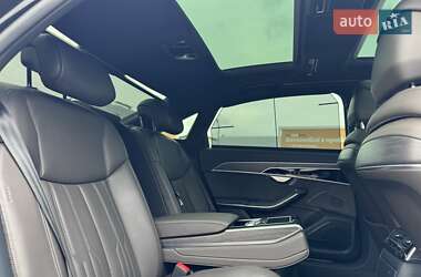 Седан Audi A8 2021 в 
