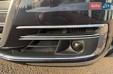 Седан Audi A8 2019 в 
